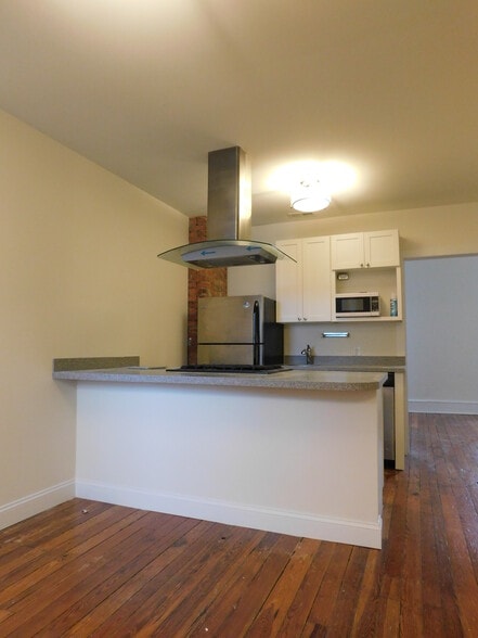 Kitchen - 1927 S Broad St