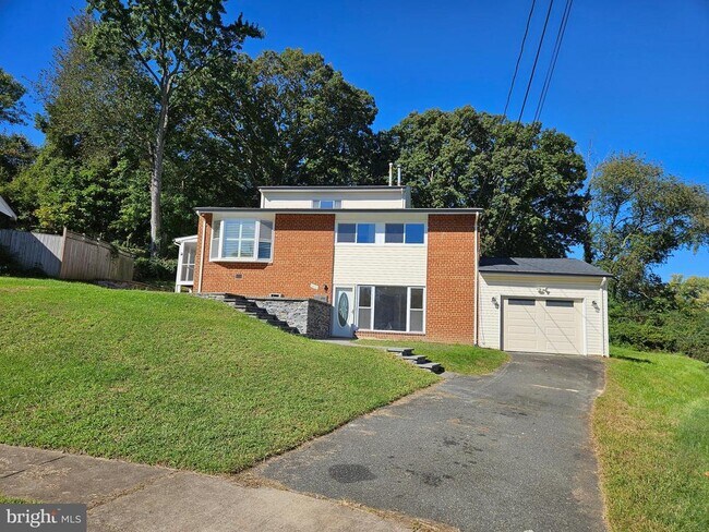 Building Photo - 5426 Enid Pl