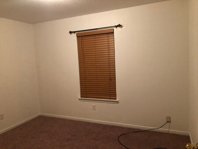 Building Photo - 506 Jorgette Dr