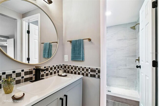 Building Photo - 3800 Darlington Rd