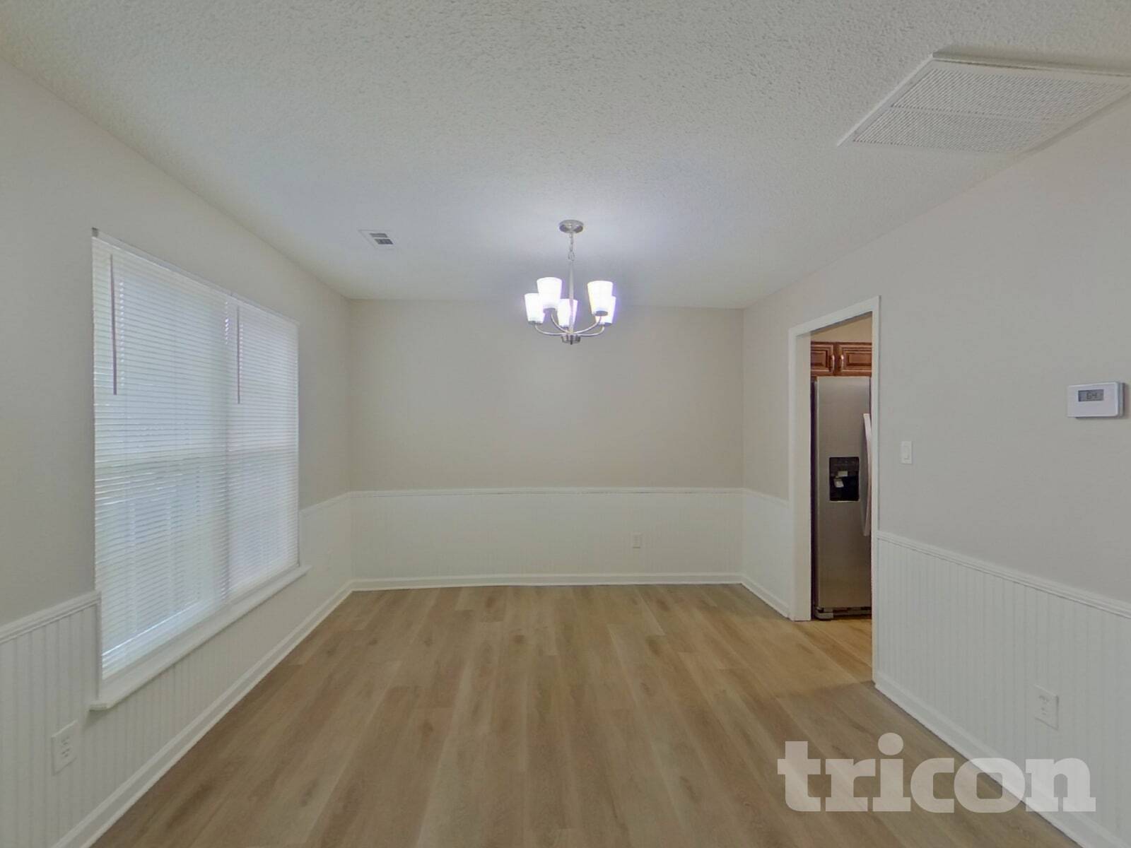 Building Photo - 701 Barbee Farm Dr