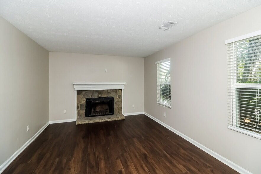 Building Photo - 405 Rill Crest Ct