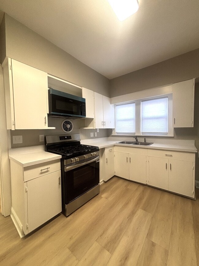 Building Photo - 756 Walnut Ave