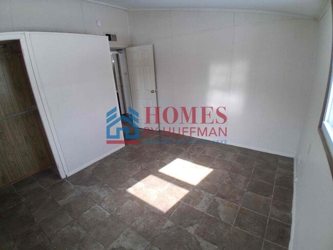 Building Photo - Two Bedroom House | Deposit Special!!!