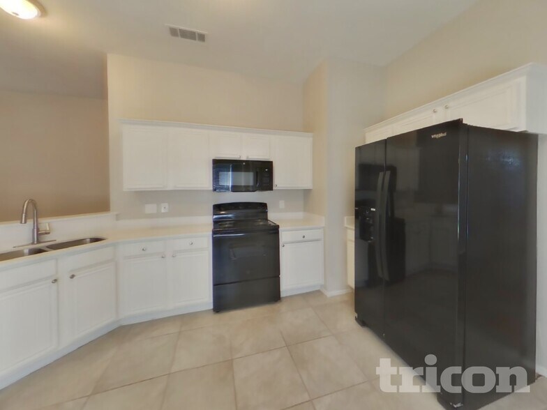 Building Photo - 1505 Nightingale Ct