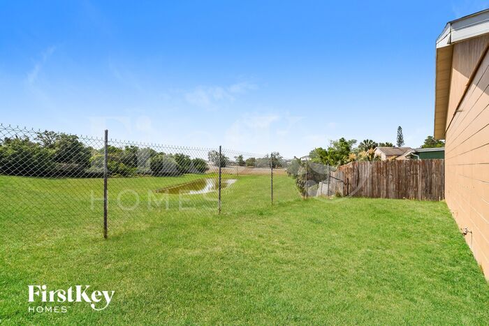 Building Photo - 7564 Groveoak Dr