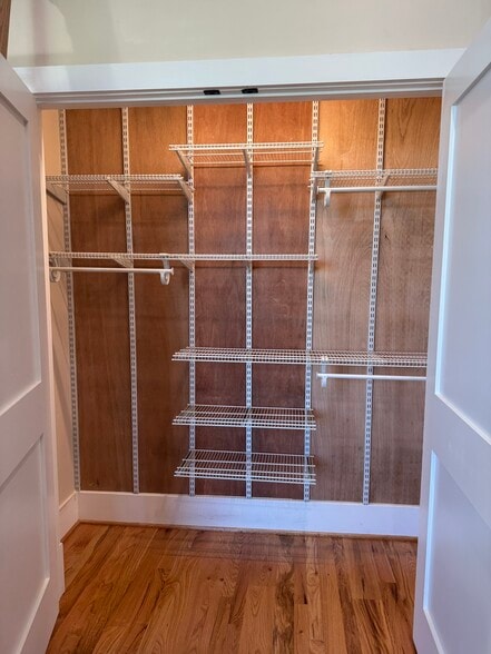 Custom Closet - 2031 Maryland Ave
