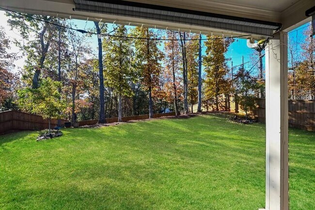 Building Photo - 4245 Grandview Pointe Wy