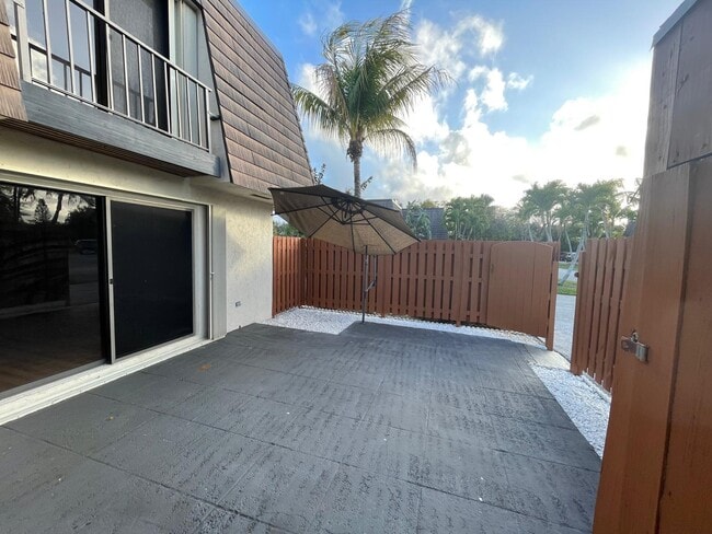 Building Photo - 326 Jupiter Lakes Blvd