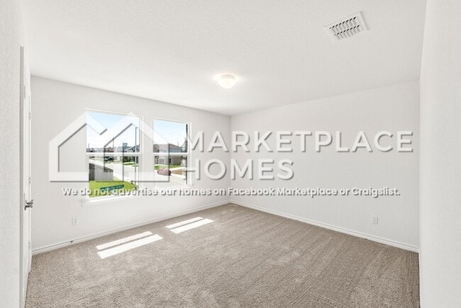 Building Photo - 400 Horizon Pointe