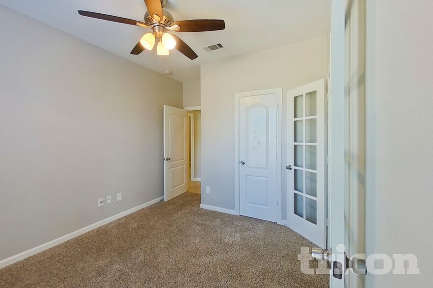 Building Photo - 114 Jordan Dr