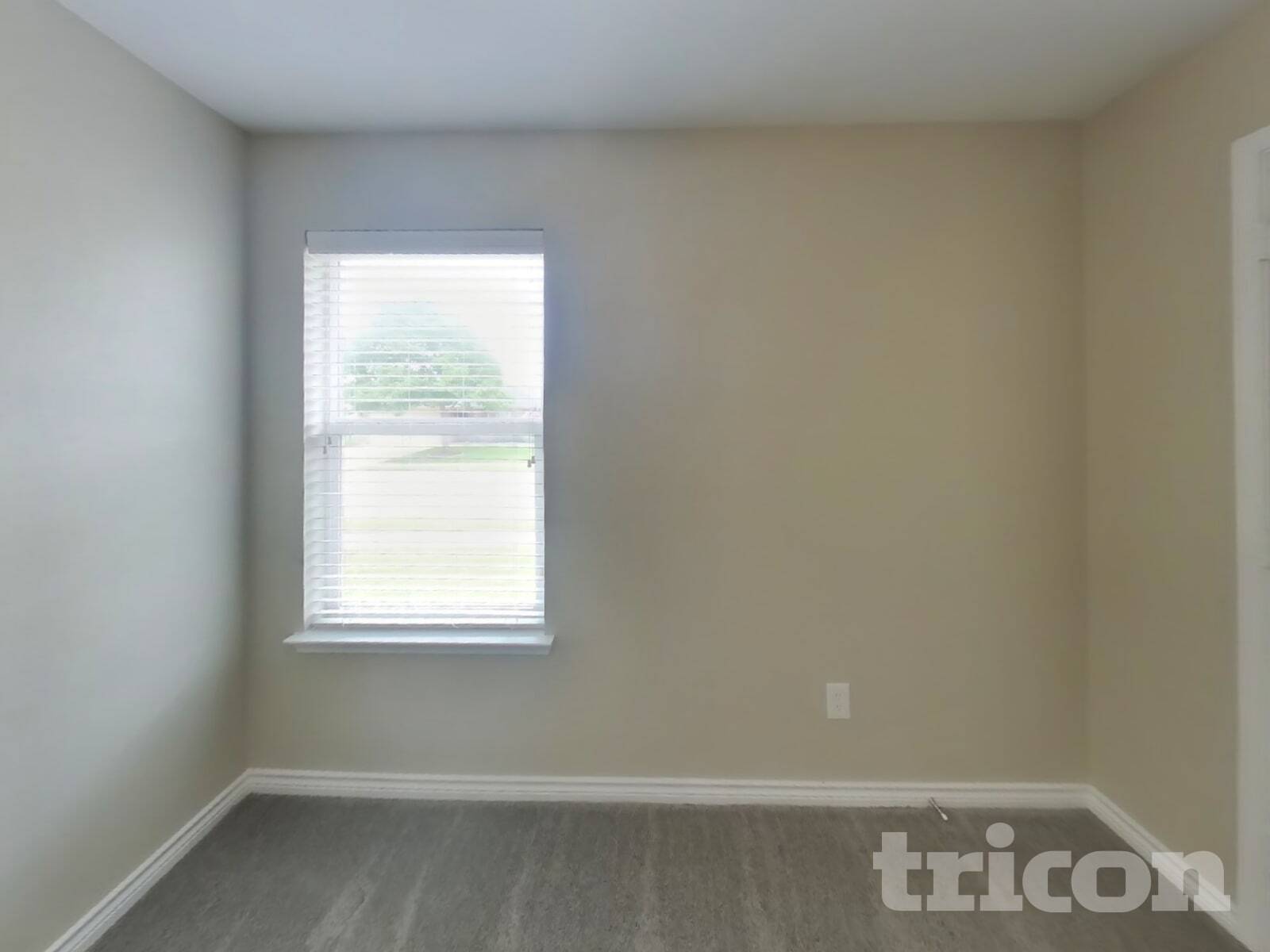 Building Photo - 437 Creek Bend Dr