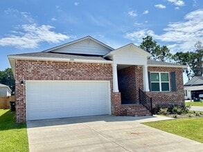 Building Photo - 6230 Forest Pines Dr