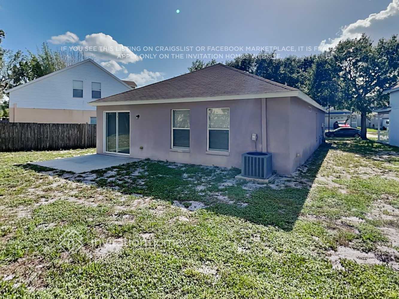 Building Photo - 10303 Lakeside Vista Dr