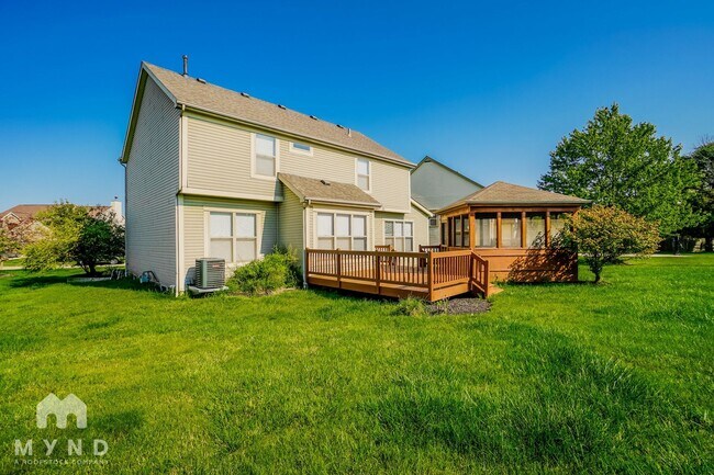 Building Photo - 946 Dianthus Ct