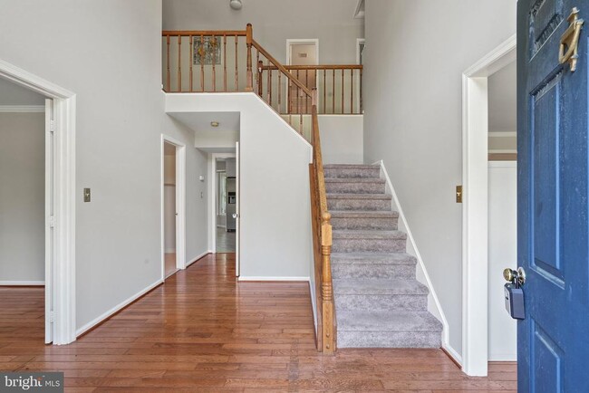 Building Photo - 10 Apple Blossom Ct
