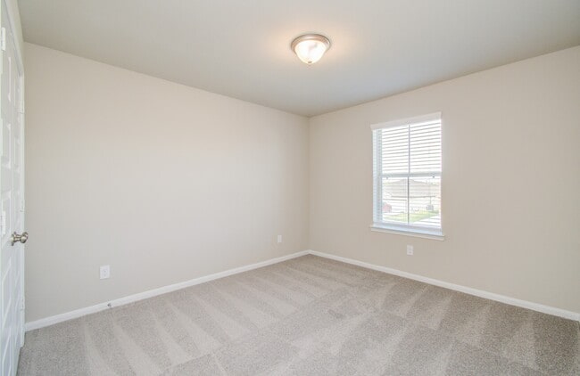 Building Photo - 8411 Beacon Bay Cir