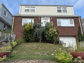 Building Photo - 629 3rd St