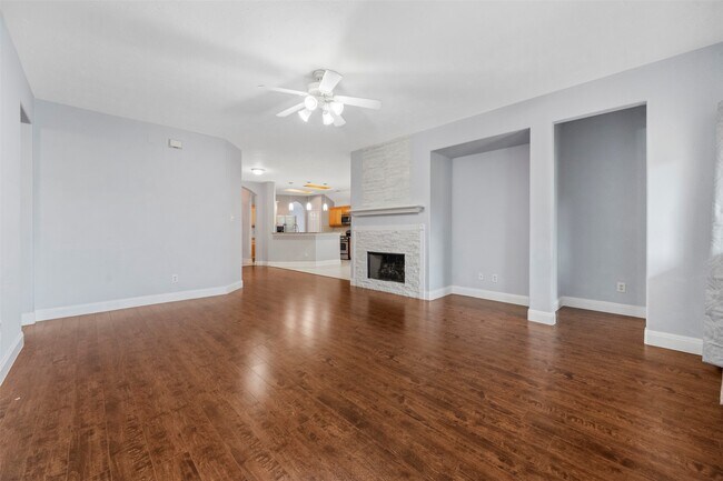 Building Photo - 18235 Silver Timber Ct