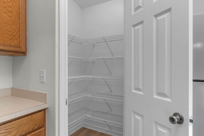 Building Photo - 147 Cabana Way