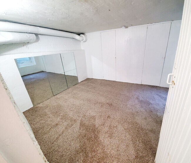 Building Photo - Charming, Spacious Rental in Old Town Fort Collins | Avail. 08/01/2026