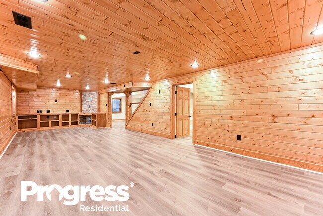 Building Photo - 6045 S Meadow Lark Pl