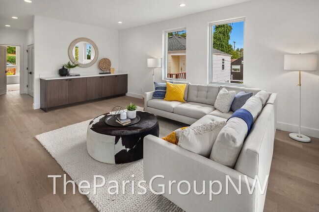Building Photo - Absolutely Stunning 5br/4404sf Modern Magnolia Luxury