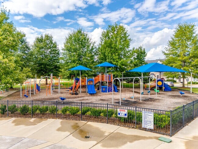 Building Photo - 9736 Springholm Dr