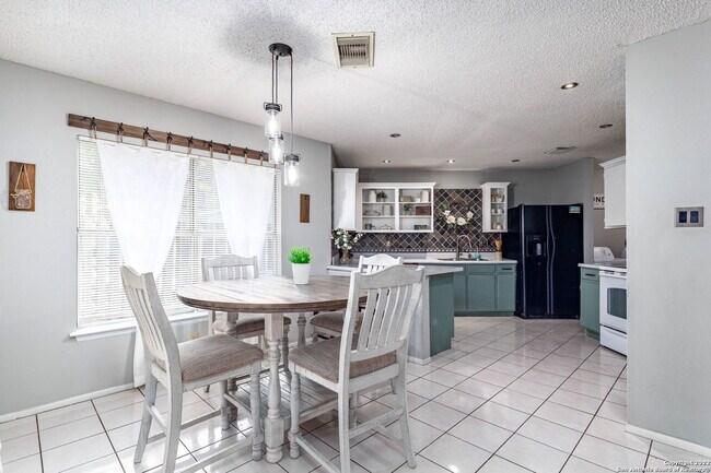 Building Photo - 4615 Camas-