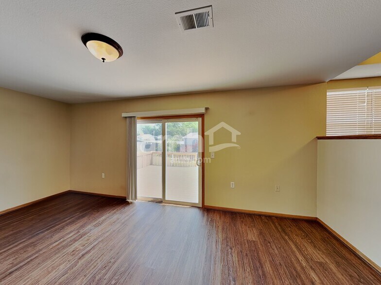 Building Photo - 3204 Birney Ct