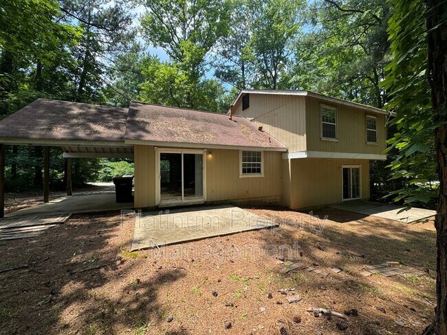 Building Photo - 270 Splitwood Ln