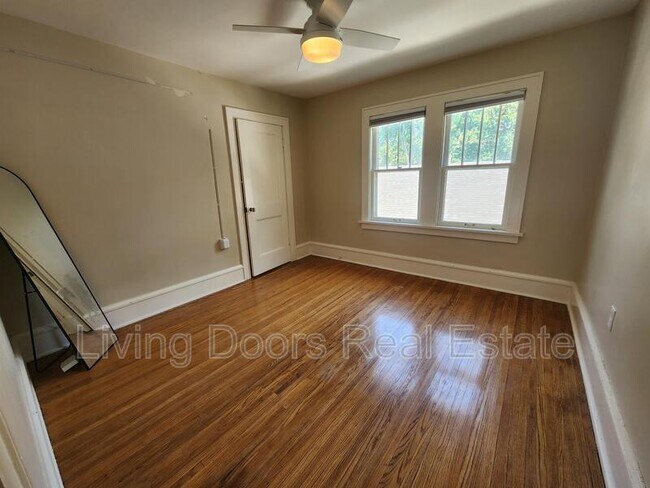 Building Photo - 2300 Sewell St