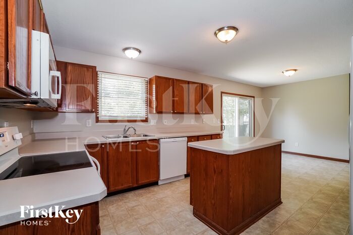 Building Photo - 1547 S Hunters Dr