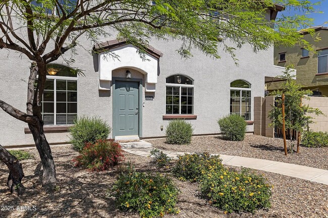 Primary Photo - 2725 E Mine Creek Rd