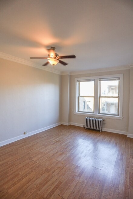 Building Photo - 922 W Eastwood Ave