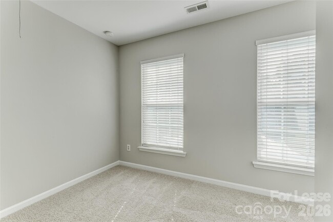 Building Photo - 524 Stillgreen Ln