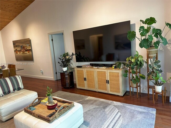 Building Photo - 55 Ocean Ln Dr