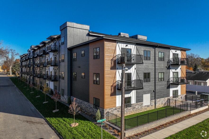 Building Photo - Midtown Lofts - NOW OPEN!
