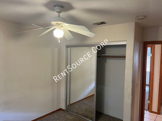 Building Photo - 3 Bedroom Home For Rent in Yermo Calico La...