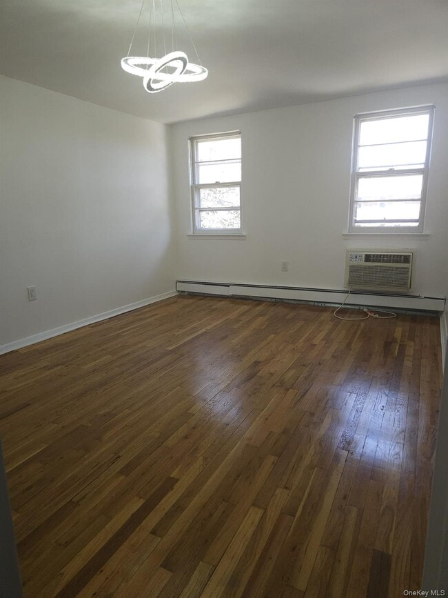 Building Photo - 1259 E 68 St