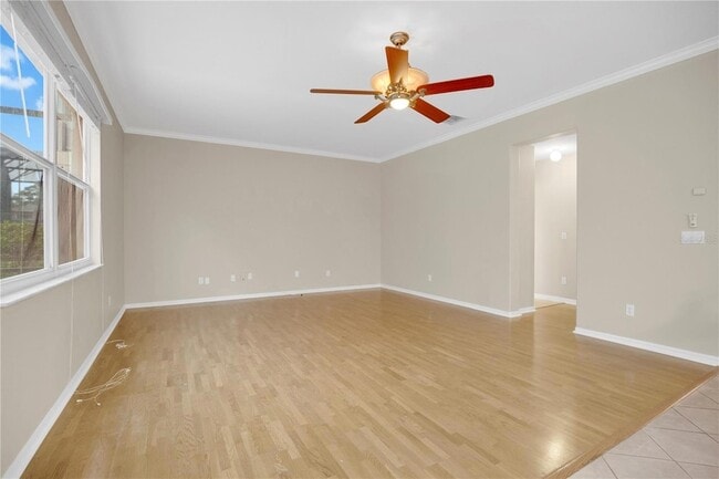 Building Photo - 2615 Lakemoor Dr