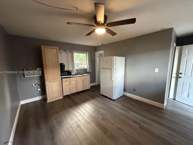 Building Photo - 4148 SW 24th St