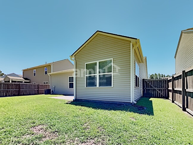 Building Photo - 274 Decatur Dr