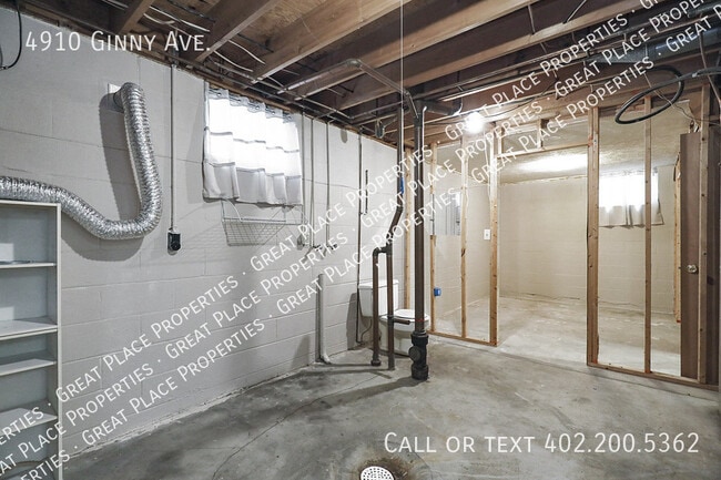 Building Photo - 4910 Ginny Ave