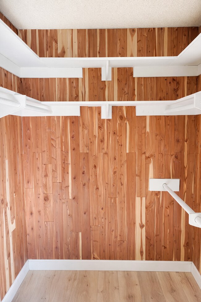 Building Photo - 1 Bed / 1 Bath Condo for Lease – Walk to Downtown La Mesa!