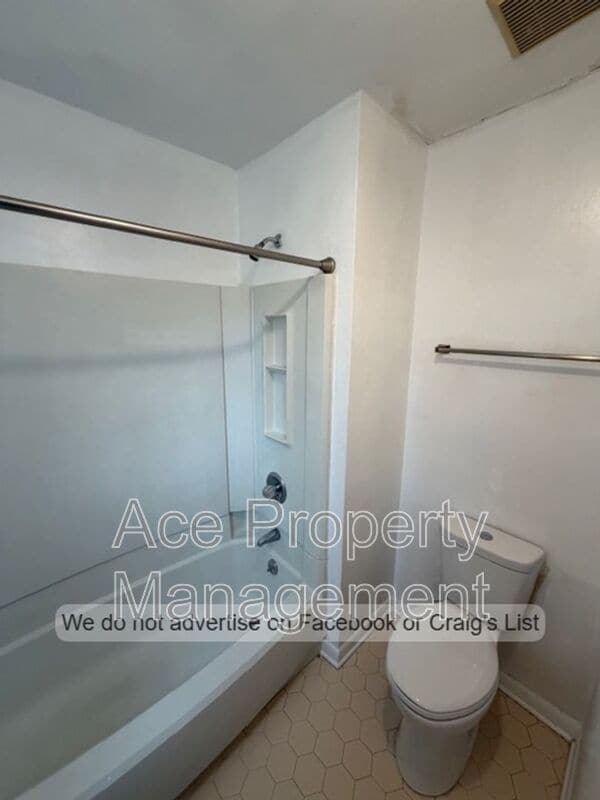 Building Photo - 1863 Windlock Dr