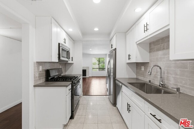 Building Photo - 2018 Griffith Park Blvd