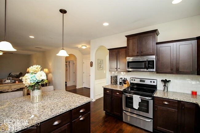 Building Photo - 345 Cliffhaven Cir