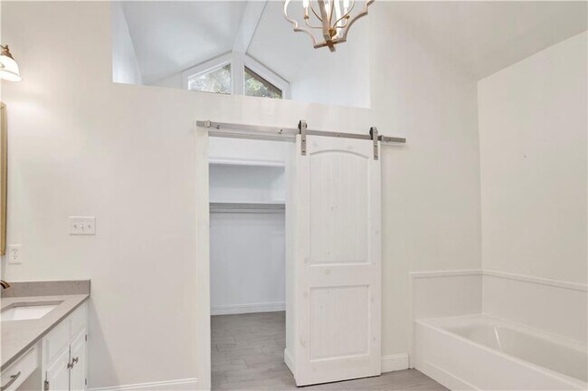 Building Photo - 2127 Ryegate Ct