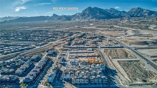 Building Photo - 639 Grey Saker St